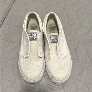 Nike SB Stefan Janoski White Sneakers